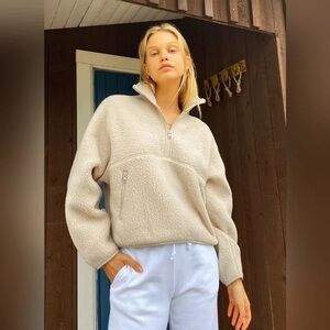 Like New ARITZIA TNA Bigfoot Polar 1/4 Zip Sweater Size XS